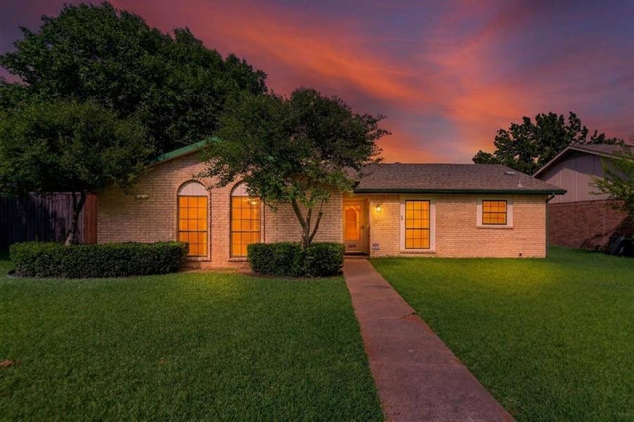 Property photo for 4608 Gleneagle Street, Mesquite, TX