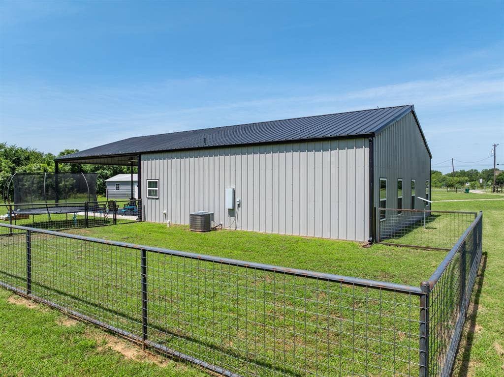 5839 S 3rd St Road, Waco, TX 76706 5839 S 3rd St Road, Waco, TX 76706