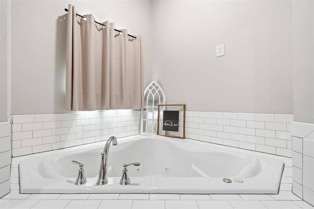 5839 S 3rd St Road, Waco, TX 76706 5839 S 3rd St Road, Waco, TX 76706