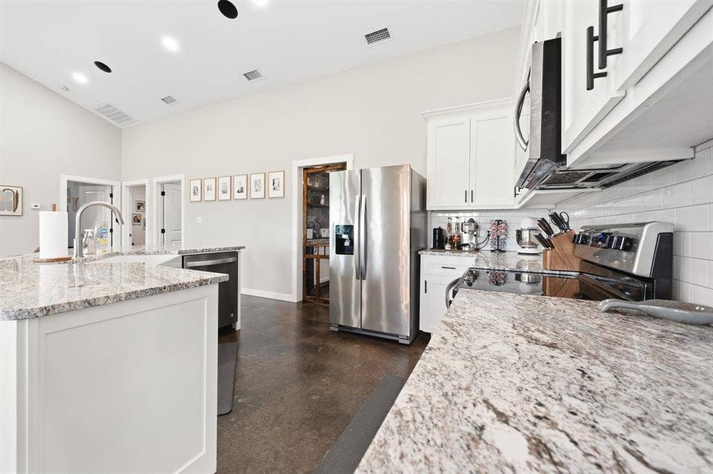 5839 S 3rd St Road, Waco, TX 76706 5839 S 3rd St Road, Waco, TX 76706