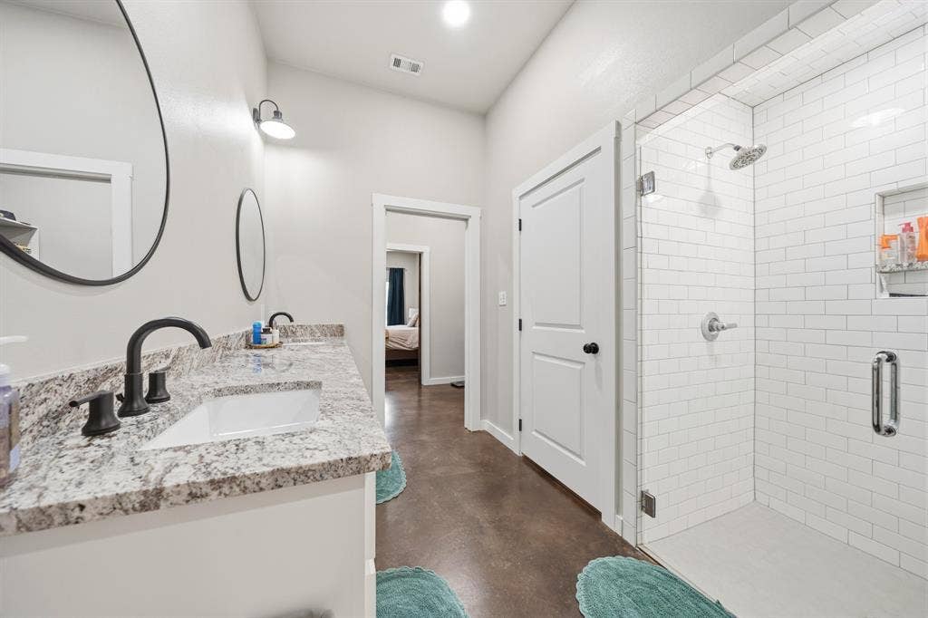 5839 S 3rd St Road, Waco, TX 76706 5839 S 3rd St Road, Waco, TX 76706