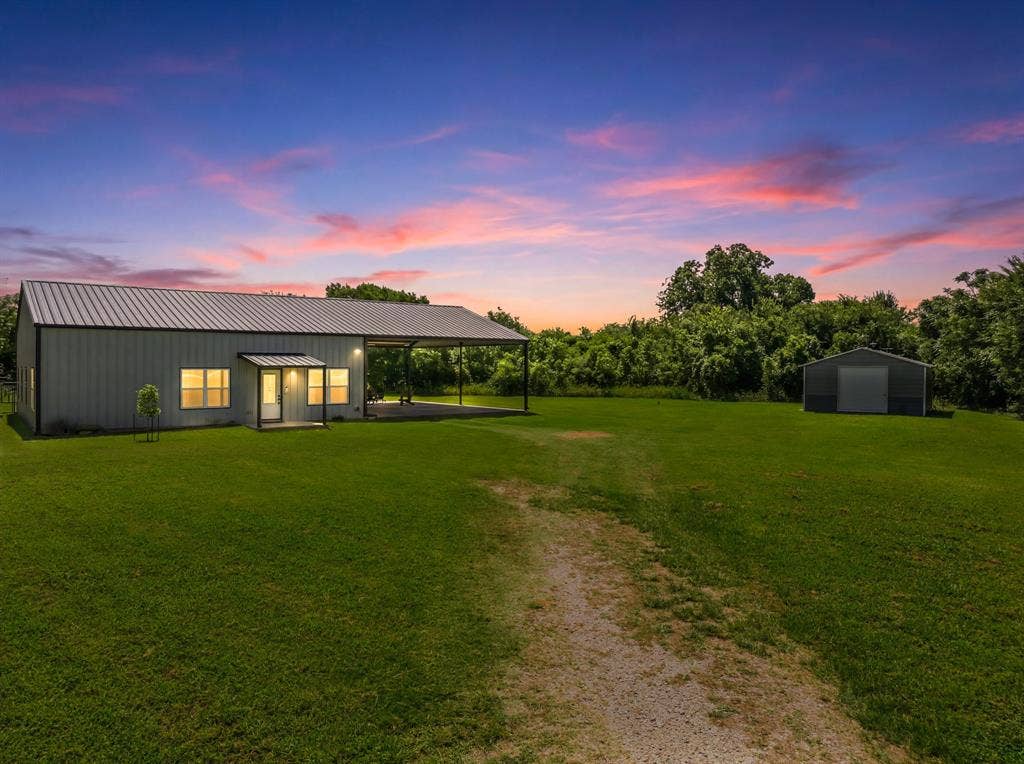 5839 S 3rd St Road, Waco, TX 76706 5839 S 3rd St Road, Waco, TX 76706