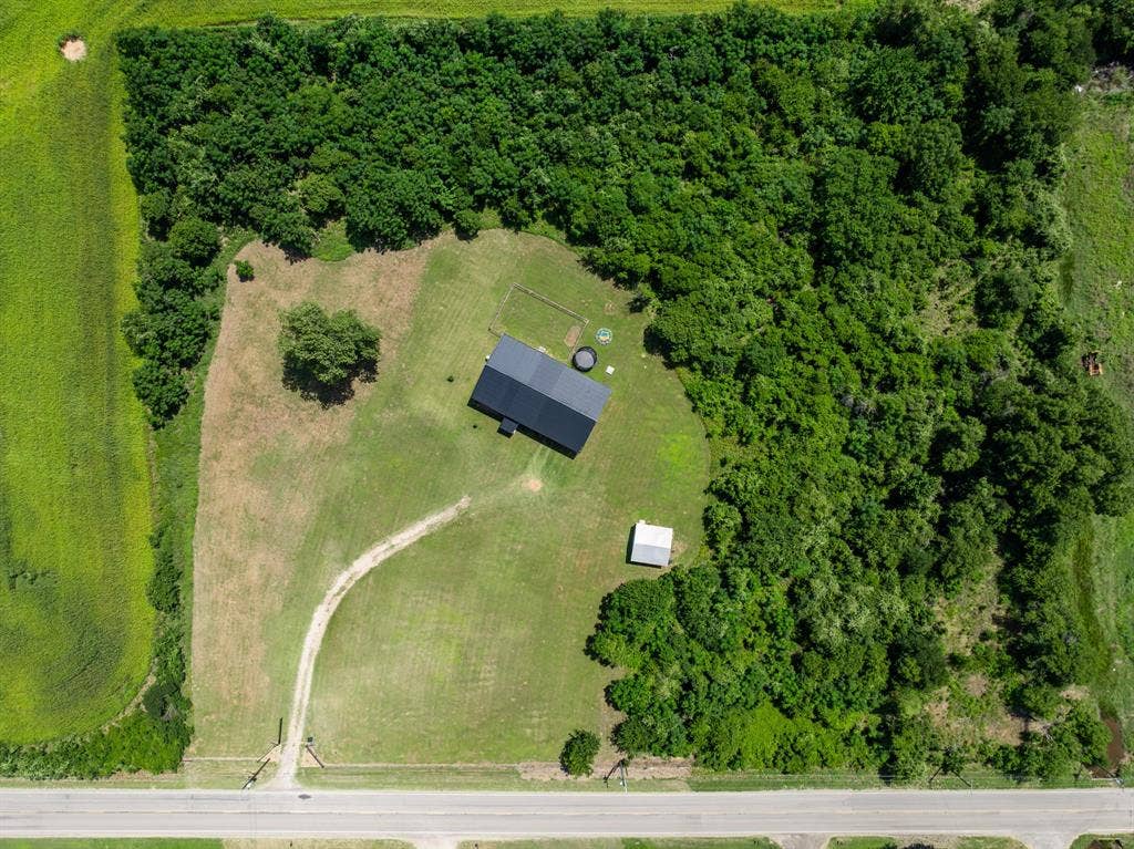 5839 S 3rd St Road, Waco, TX 76706 5839 S 3rd St Road, Waco, TX 76706