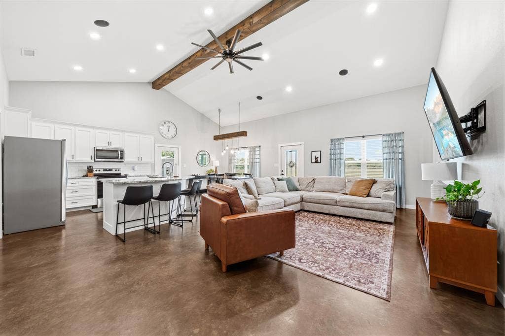 5839 S 3rd St Road, Waco, TX 76706 5839 S 3rd St Road, Waco, TX 76706