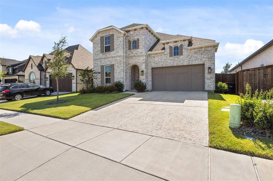 Property photo for 1825 Rough Ridge Trail, Midlothian, TX