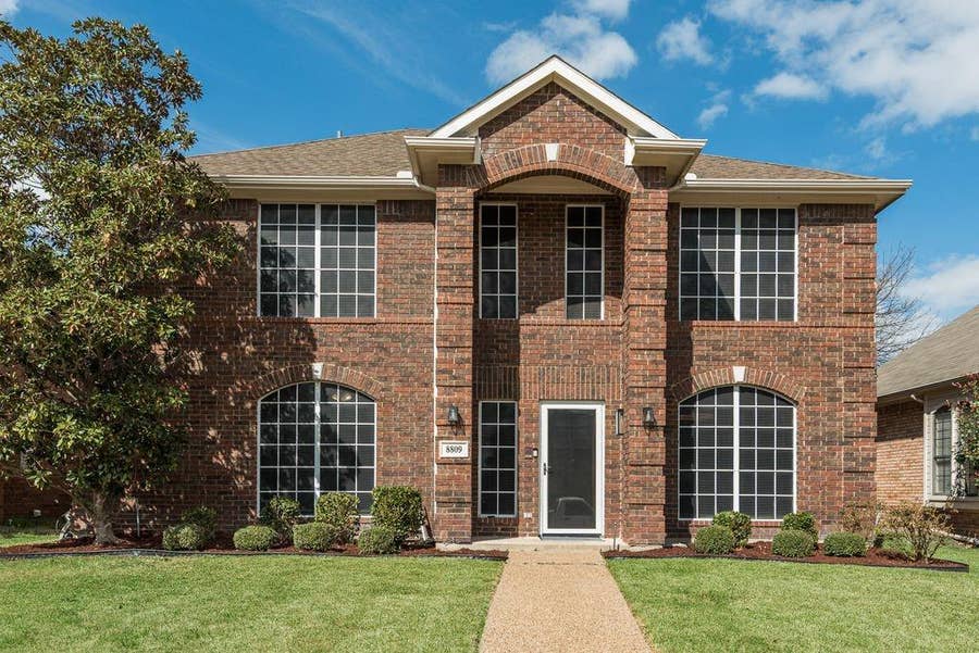 Property photo for 8809 Greenwood Trail, Rowlett, TX