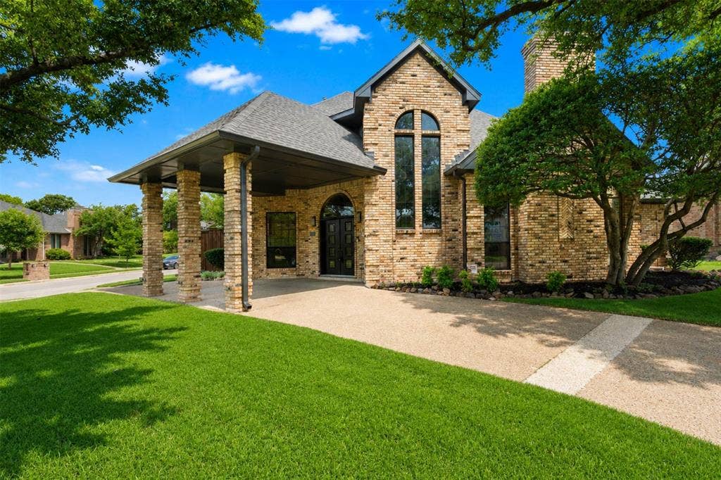 6701 Leslie Court, Plano, TX 75023 6701 Leslie Court, Plano, TX 75023