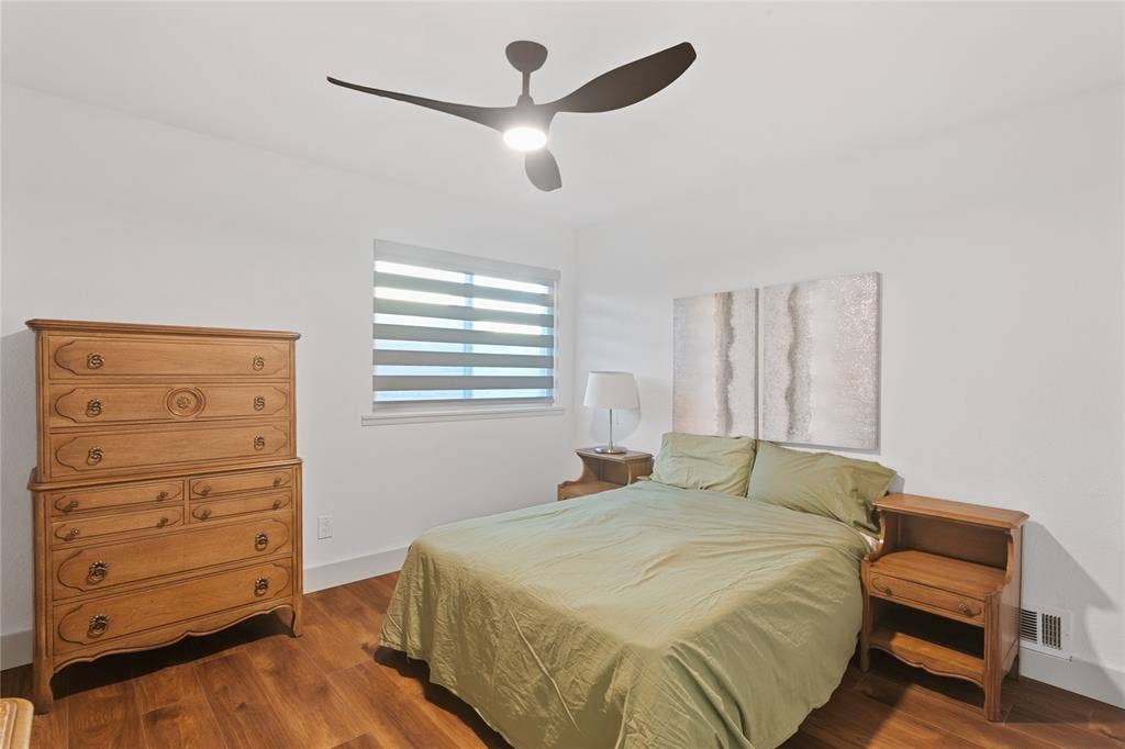 6701 Leslie Court, Plano, TX 75023 6701 Leslie Court, Plano, TX 75023