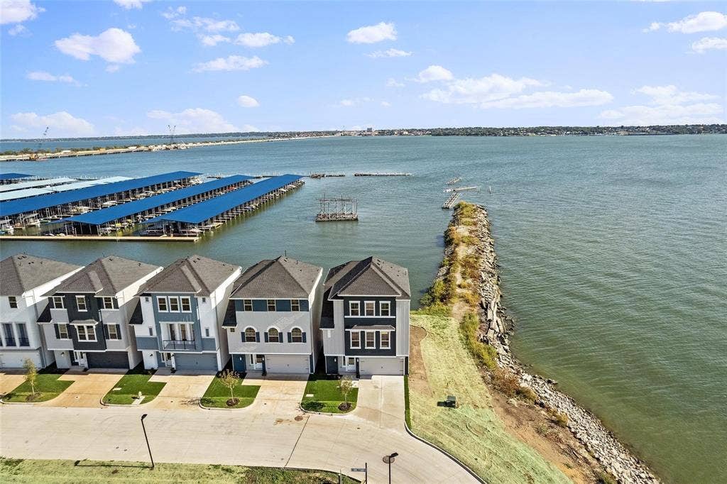 1101 Marc Lane, Rowlett, TX 75088 1101 Marc Lane, Rowlett, TX 75088