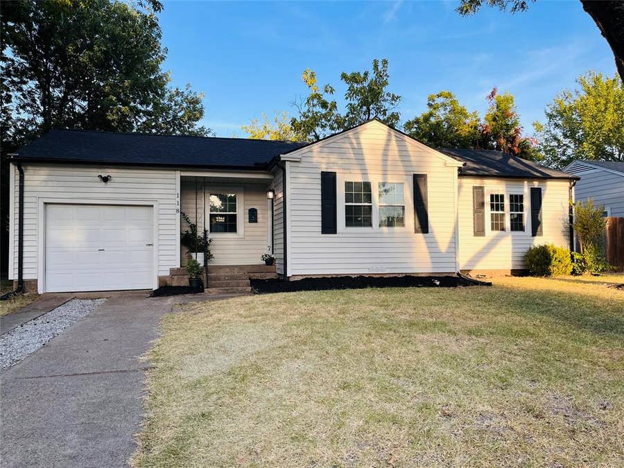 Property photo for 118 Nichols Street, Irving, TX