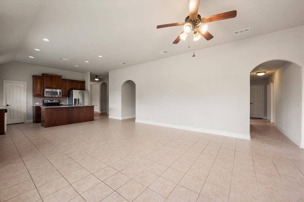 Expansive open living concept