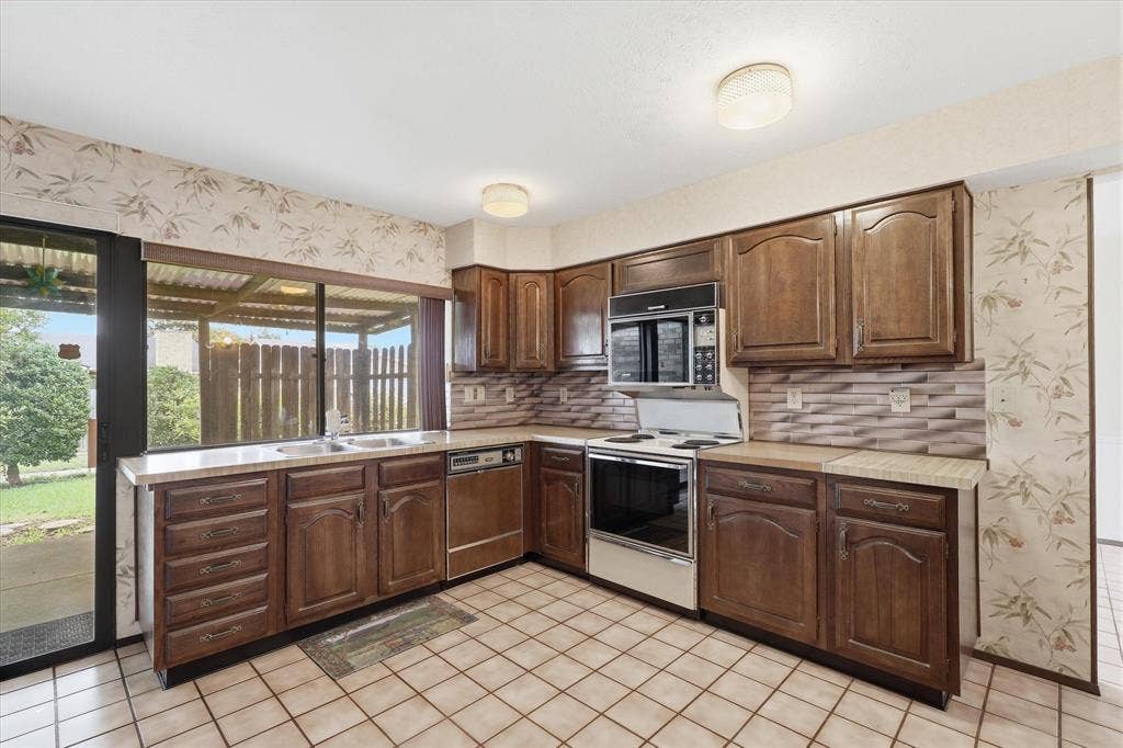 2929 Silverdale Lane, Garland, TX 75044 2929 Silverdale Lane, Garland, TX 75044