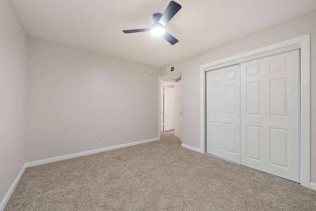 1723 E Grauwyler Road, #122, Irving, TX 75061 1723 E Grauwyler Road, #122, Irving, TX 75061