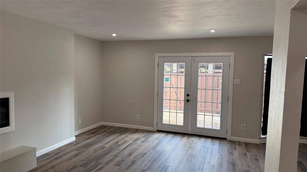 1723 E Grauwyler Road, #122, Irving, TX 75061 1723 E Grauwyler Road, #122, Irving, TX 75061