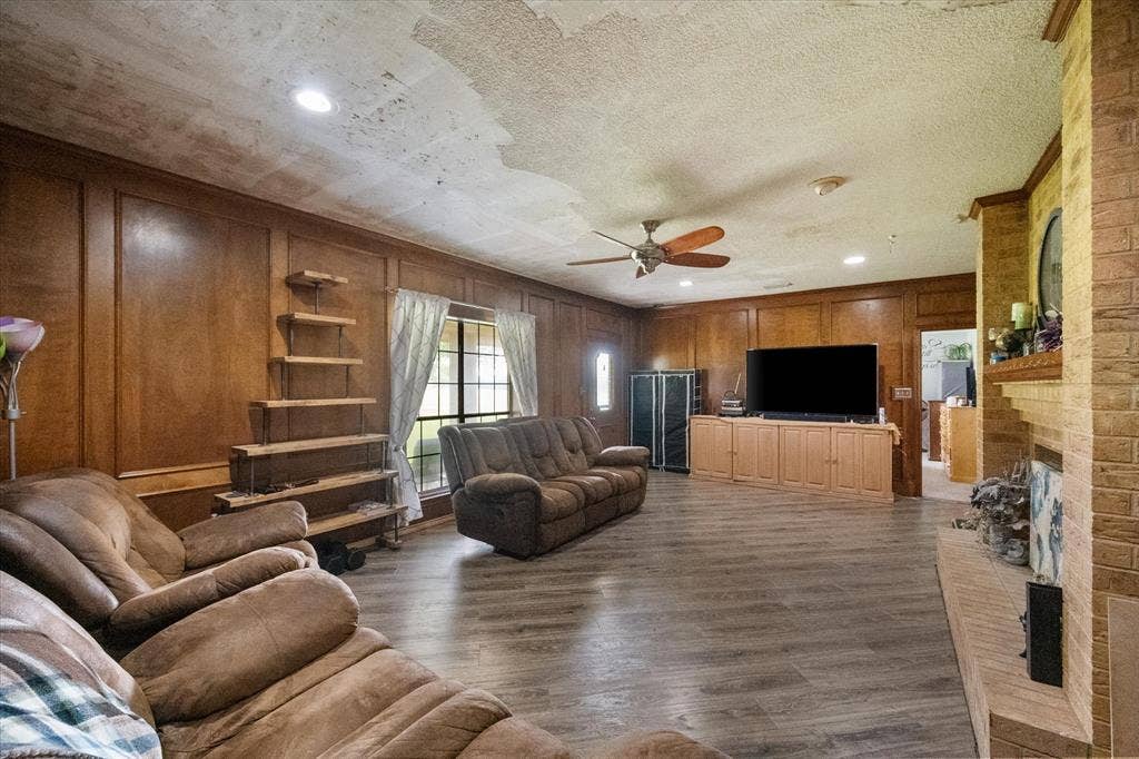 Notice the high-end, wood paneling. (And, many of the updates have not been completed -- like the ceiling.)