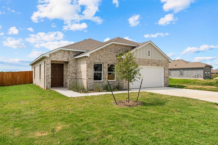Property photo for 11108 Undae Court, Waco, TX