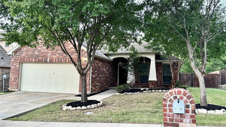 Property photo for 6440 Parkstone Way, Dallas, TX