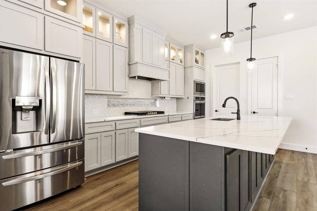 3104 Lake Village Drive, Anna, TX 75409 3104 Lake Village Drive, Anna, TX 75409