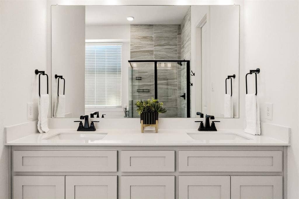 3104 Lake Village Drive, Anna, TX 75409 3104 Lake Village Drive, Anna, TX 75409