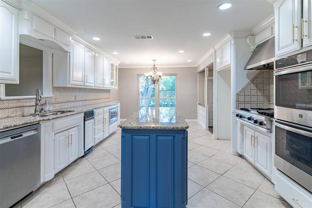 3400 Dever Drive, Waco, TX 76708 3400 Dever Drive, Waco, TX 76708