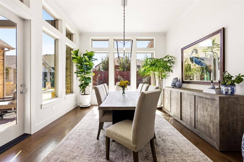 404 Travelers Terrace, Argyle, TX 76226 Large table & chairs? No problem here!