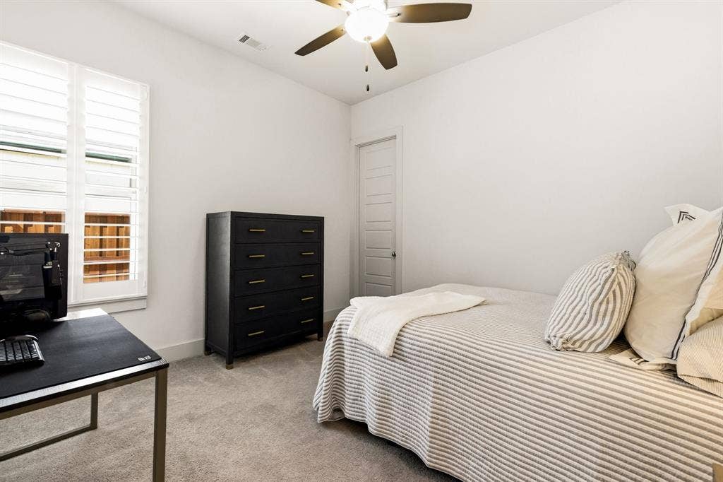 404 Travelers Terrace, Argyle, TX 76226 Secondary bedroom
