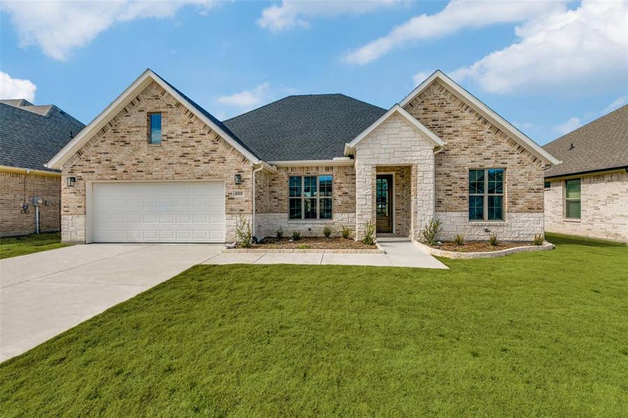 Property photo for 622 Community Lane, Rockwall, TX