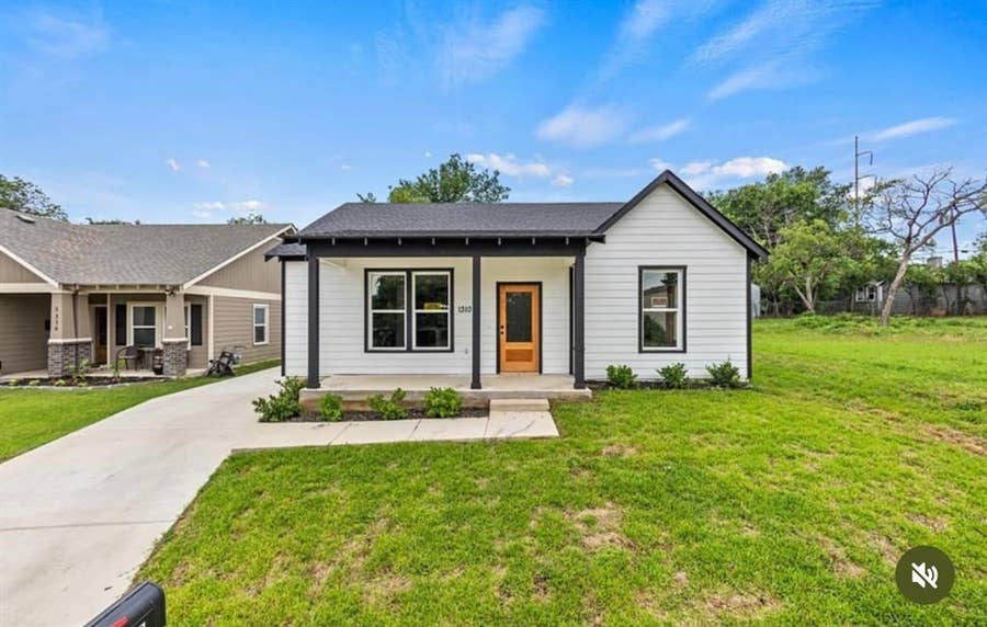 Property photo for 1310 Bessie Street, Fort Worth, TX