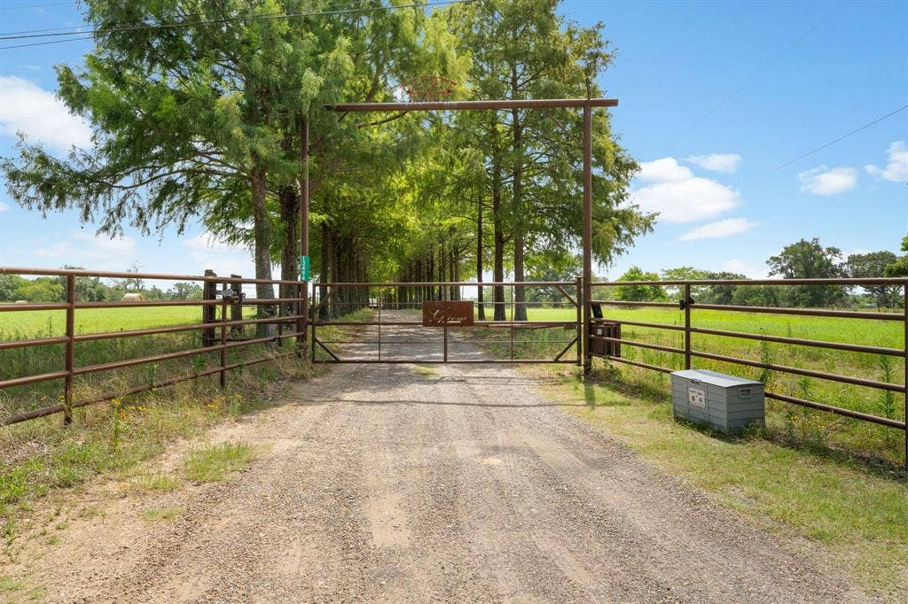 13494 County Road 2919, Eustace, TX 75124 Private secured entrance gate.