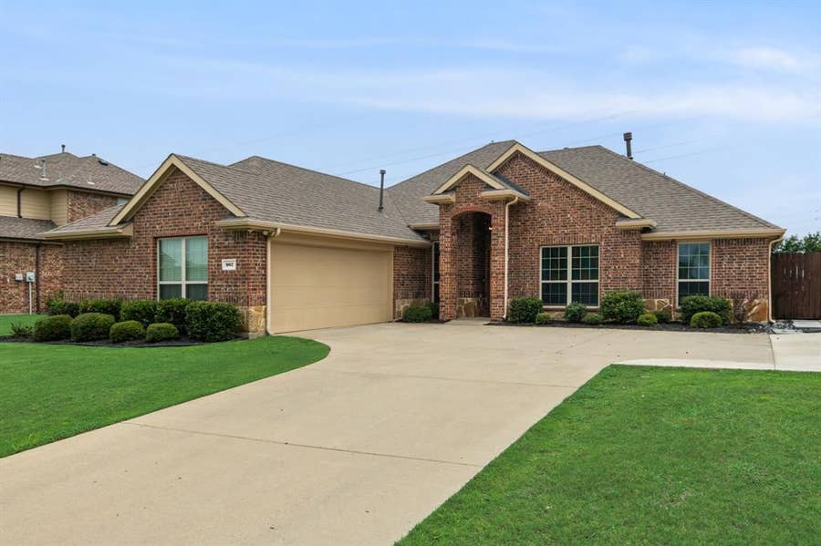 Property photo for 907 Hidden Creek Drive, Royse City, TX