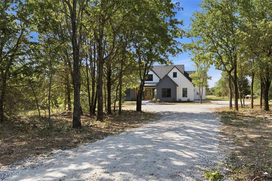 Property photo for 439 Pleasant Grove Road, Waco, TX