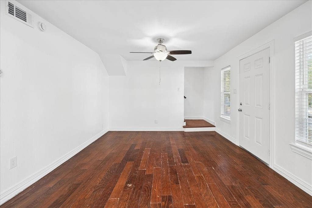 2001 Redman Circle, Dallas, TX 75223