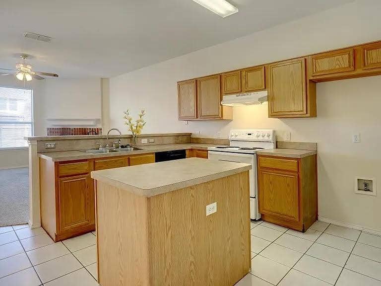 3621 Desert Mesa Road, Fort Worth, TX 76262 Lovely Kitchen with Island & cabinetry