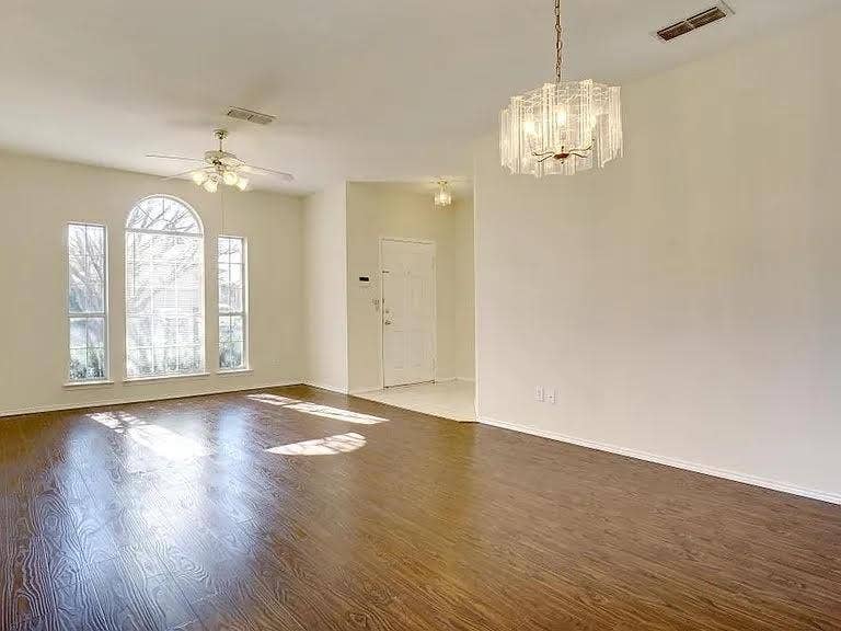 3621 Desert Mesa Road, Fort Worth, TX 76262 Open Living Dining off Entry
