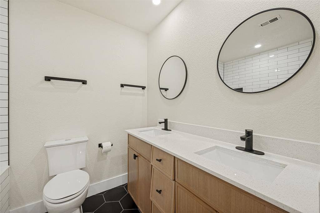 740 Bedford, Hurst, TX 76053 740 Bedford, Hurst, TX 76053