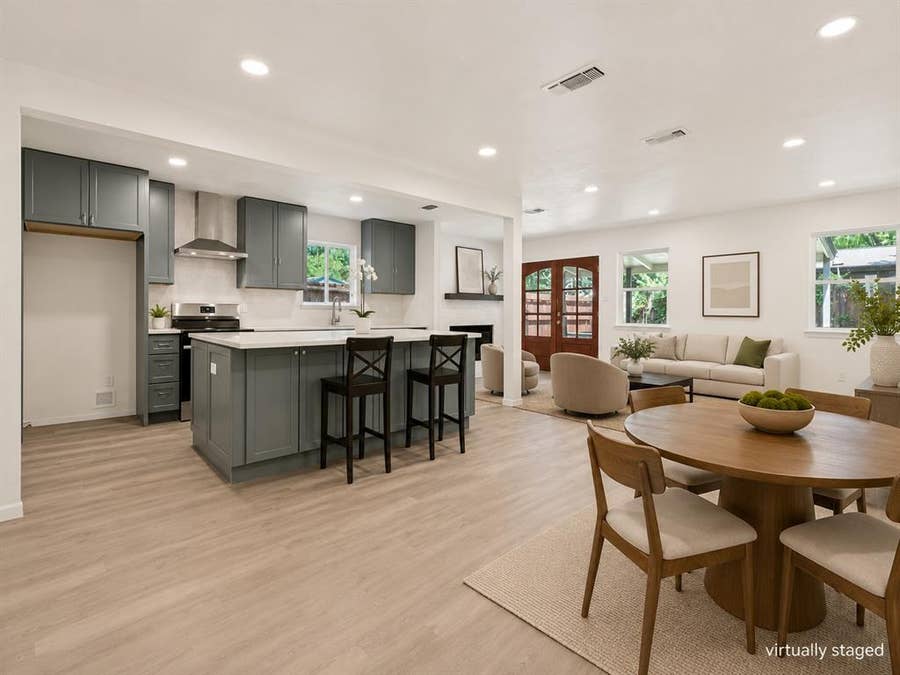 Property photo for 2600 Olympia Court, Arlington, TX