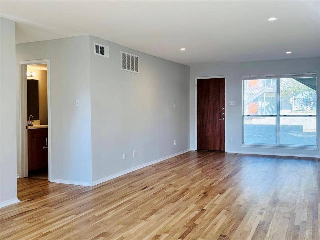 4616 W Lovers Lane, #119, Dallas, TX 75209