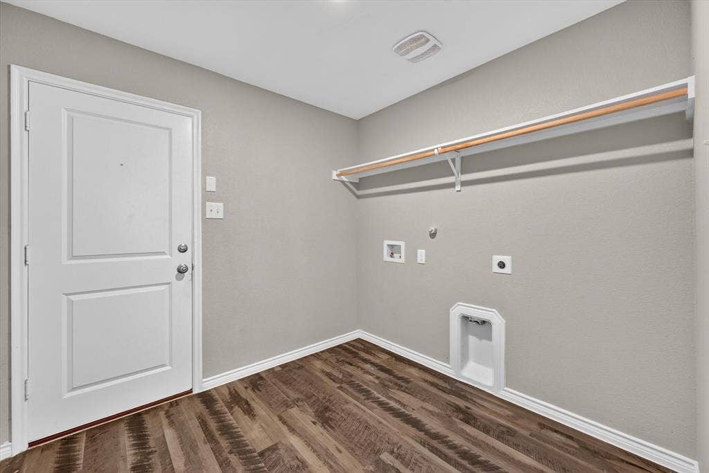 205 Watson Street, Red Oak, TX 75154 205 Watson Street, Red Oak, TX 75154