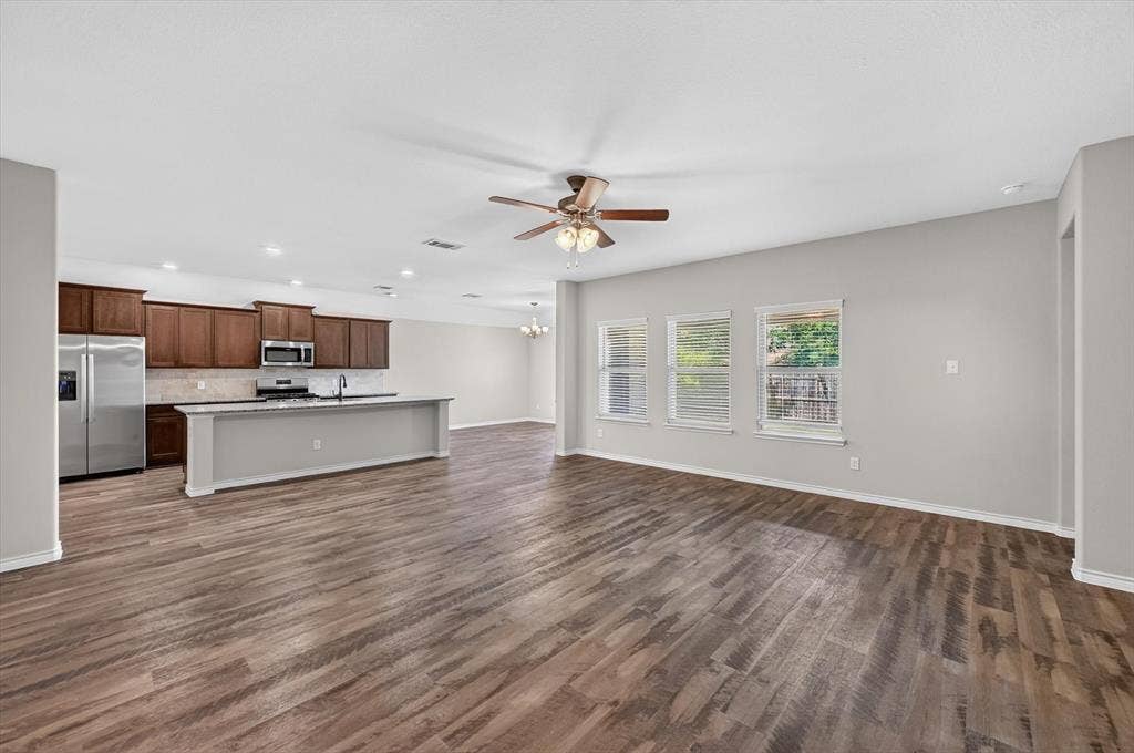 205 Watson Street, Red Oak, TX 75154 205 Watson Street, Red Oak, TX 75154