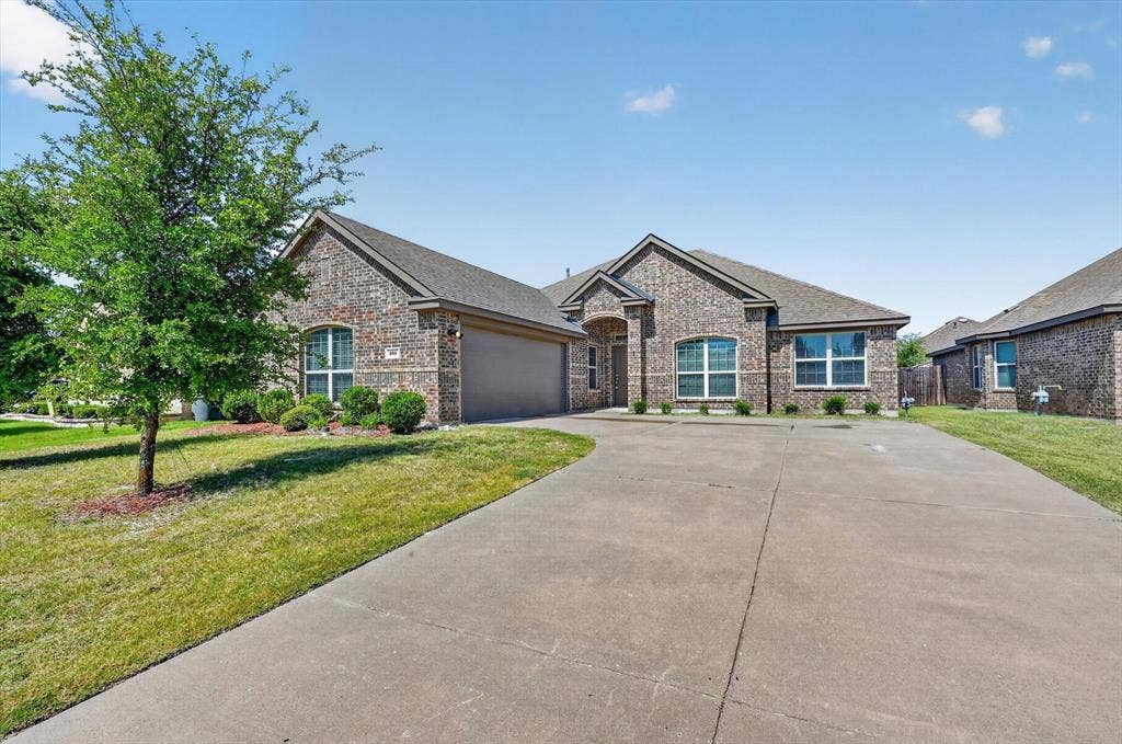 205 Watson Street, Red Oak, TX 75154 205 Watson Street, Red Oak, TX 75154