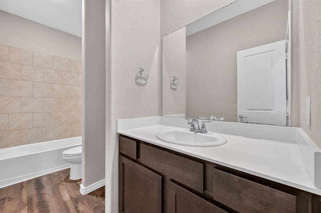 205 Watson Street, Red Oak, TX 75154 205 Watson Street, Red Oak, TX 75154