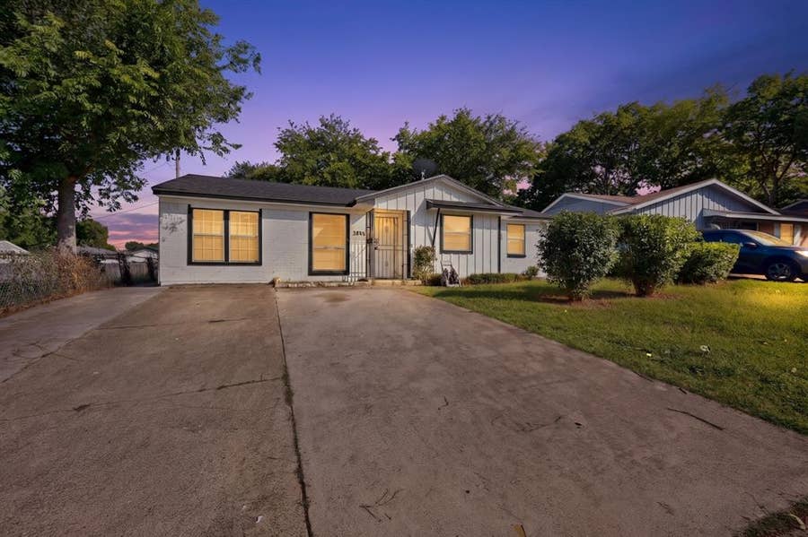Property photo for 3846 Happy Canyon Drive, Dallas, TX
