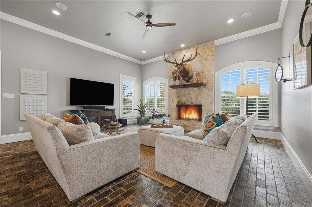 165 Dove Creek Road, Argyle, TX 76226 165 Dove Creek Road, Argyle, TX 76226