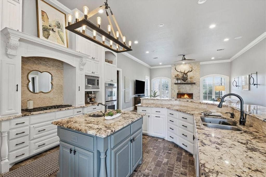 165 Dove Creek Road, Argyle, TX 76226 165 Dove Creek Road, Argyle, TX 76226