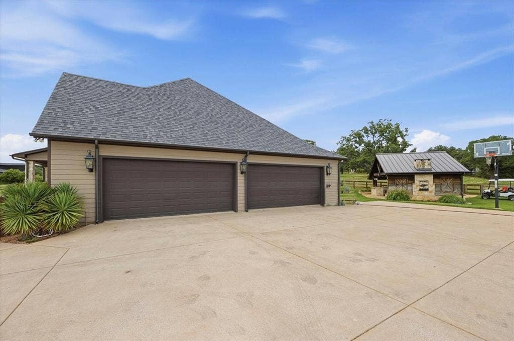 165 Dove Creek Road, Argyle, TX 76226 165 Dove Creek Road, Argyle, TX 76226