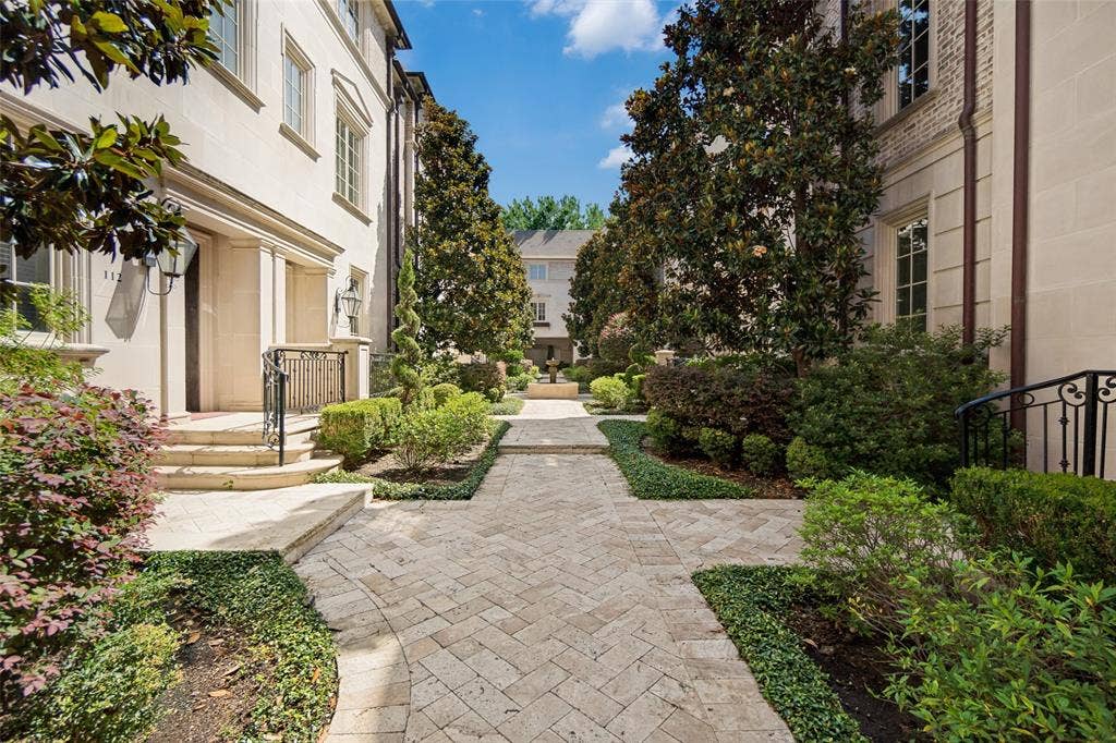 4608 Abbott Avenue, #112, Highland Park, TX 75205