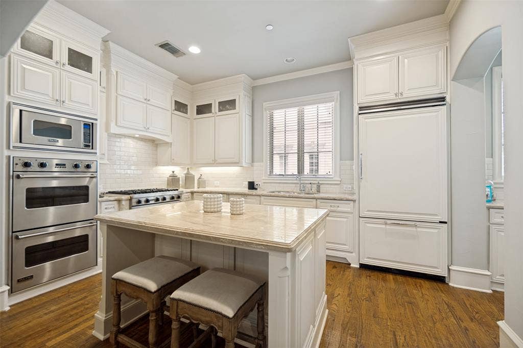 4608 Abbott Avenue, #112, Highland Park, TX 75205