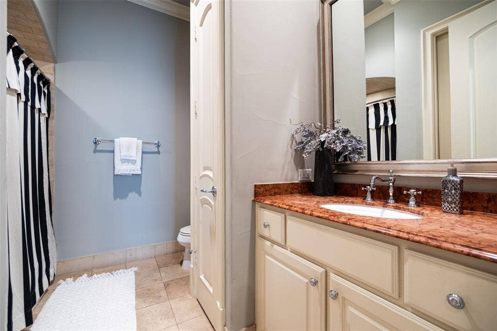 4608 Abbott Avenue, #112, Highland Park, TX 75205