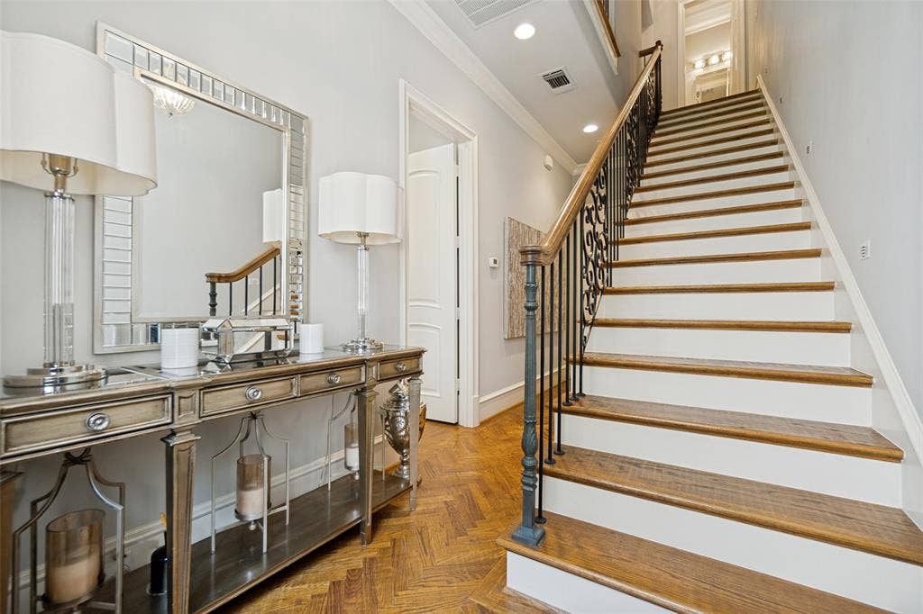 4608 Abbott Avenue, #112, Highland Park, TX 75205
