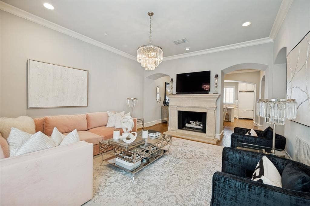4608 Abbott Avenue, #112, Highland Park, TX 75205